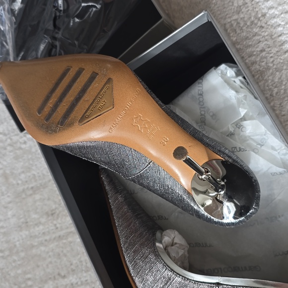 Size 6. Silver. You Can See Are New. Please No Low Blow Offers - Picture 11 of 15